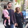 Serena Williams, son mari Alexis Ohanian et leur fille Alexis Olympia lors d'une promenade dans New York, le 7 mai 2019.