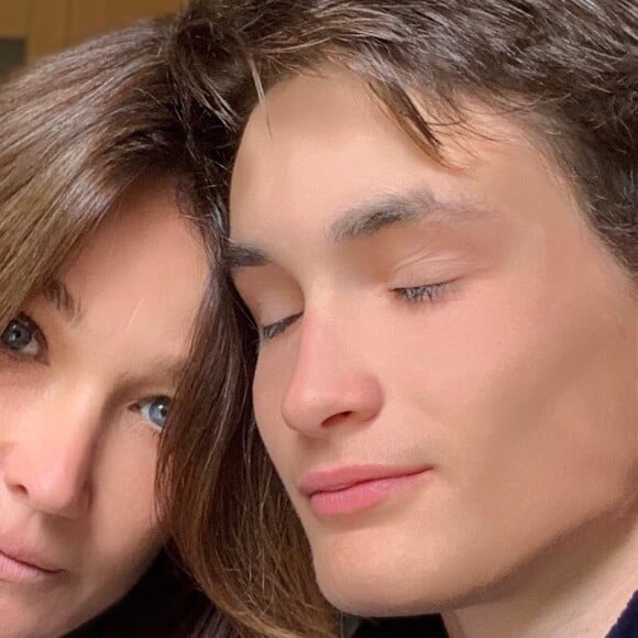 Carla Bruni et son fils Aurélien Enthoven sur Instagram, le 7 juin 2020.