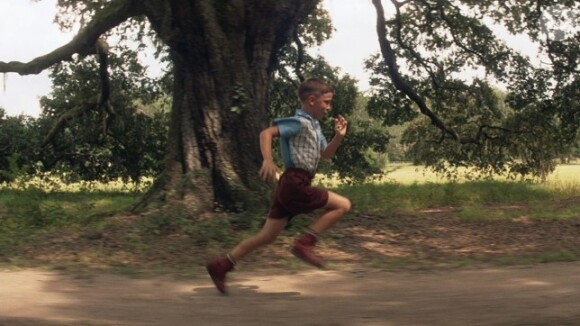 Michael Conner Humphreys incarnait Forrest Gump jeune, ici dans la séquence culte "Cours, Forrest, cours !", dans le film de Robert Zemeckis avec Tom Hanks, sorti en 1994 et récompensé par six Oscars.