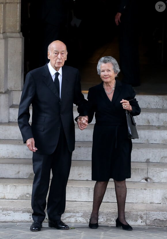 Valéry Giscard d'Estaing et sa femme Anne-Aymone à Neuilly-sur-Seine le 26 septembre 2017.