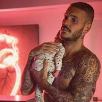 M. Pokora : Sur un nuage avec Isaiah, pour sa première fête des Pères