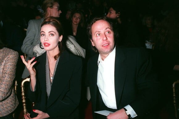 Emmanuelle Béart et Fabrice Luchini au défilé Dior haute-couture à Paris en 1995.