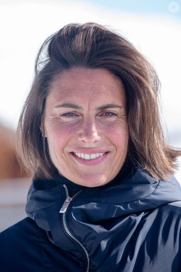 Photocall avec Alessandra Sublet, maitresse de cérémonie du 23ème festival international du film de comédie de l'Alpe d'Huez, le 18 janvier 2020. © Cyril Moreau/Bestimage