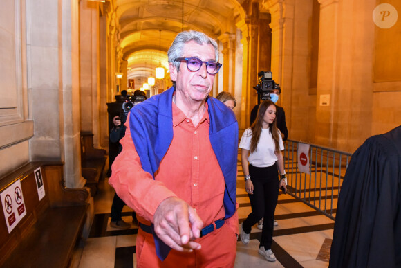 Patrick Balkany à la sortie du palais de justice de Paris, le 27 mai 2020