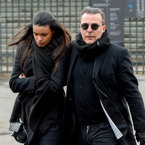 Jean Roch et sa femme Anaïs - Sorties de l'église de la Madeleine après les obsèques de Johnny Hallyday à Paris, le 9 décembre 2017. © Coadic Guirec/Bestimage