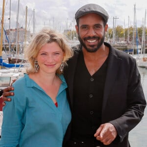 Cécile Bois, Loup-Denis Elion - Photocall de "Envers et contre tous" dans le cadre du 17e festival de fiction TV de La Rochelle sur le Vieux Port à La Rochelle le 11 septembre 2015.