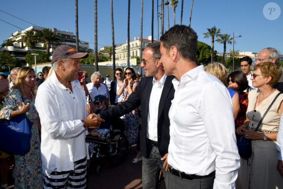 David Lisnard, le maire de Cannes - Inauguration de l'exposition des photographies de Nikos Aliagas "Thalassa, peuples de la mer" sur la croisette à Cannes le 25 juin 2020.