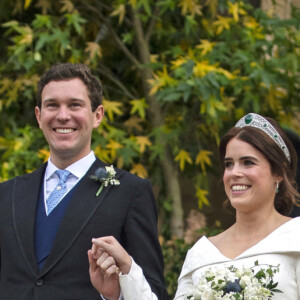 La princesse Eugenie et son mari Jack Brooksbank - Sorties après la cérémonie de mariage de la princesse Eugenie d'York et Jack Brooksbank en la chapelle Saint-George au château de Windsor le 12 octobre 2018.