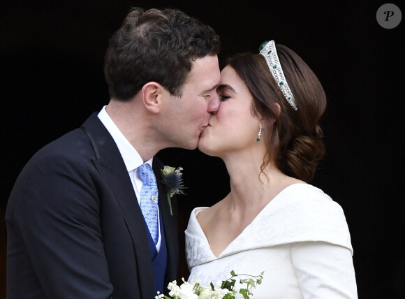 La princesse Eugenie d'York et Jack Brooksbank - Sorties après la cérémonie de mariage de la princesse Eugenie d'York et Jack Brooksbank en la chapelle Saint-George au château de Windsor le 12 octobre 2018.