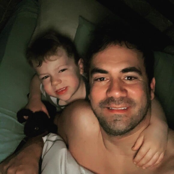 Alex Goude et son fils Elliot sur Instagram, le 15 février 2020