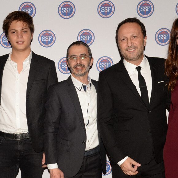 Exclusif - Arthur (Jacques Essebag), son fils Samuel Essebag, sa compagne Mareva Galanter et Arié Lévy (président de l'association Sauveteurs Sans Frontières) - Dîner de gala et vente aux enchère pour l'association "Sauveteurs sans frontières" ("Qui sauve une vie sauve l'humanité") à l'hôtel du collectionneur à Paris, France, le 13 février 2018. © Rachid Bellak/Bestimage