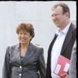  Roselyne et Pierre Bachelot au campus UMP à Royan, en 2008 
  