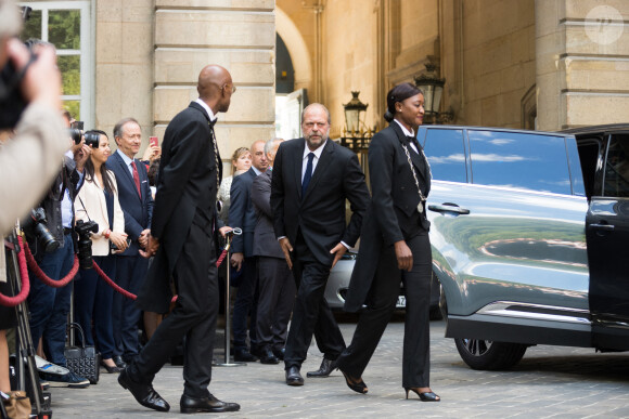 Passation de pouvoir au ministère de la justice entre Nicole Belloubet et Eric Dupond-Moretti, nouveau ministre de la Justice, garde des Sceaux à Paris le 7 juillet 2020.