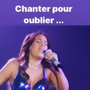 Amel Bent chante pour oublier avant le jugement de son mari Patrick Antonelli mercredi 8 juillet 2020. Il est jugé pour "corruption", "modification frauduleuse d'un système de données" ou "obtention frauduleuse de document administratif" par le tribunal correctionnel de Nanterre.