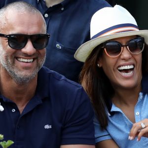 Amel Bent et son mari Patrick Antonelli dans les tribunes des internationaux de tennis de Roland Garros à Paris, France, le 3 juin 2018. © Dominique Jacovides - Cyril Moreau/Bestimage