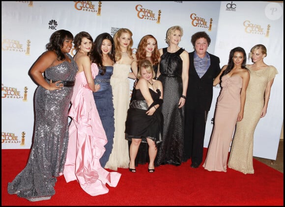 Amber Riley, Lea Michele, Jenna Ushkowitz, Dianna Agron, Lauren Potter, Jayma Mays, Jane Lynch, Dot Jones, Naya Rivera et Heather Morris - Le casting de la série "Glee" à Beverly Hills en 2011. 