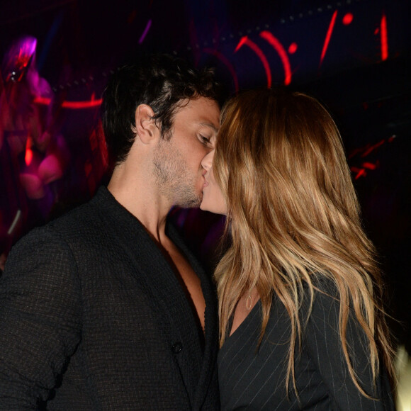 Exclusif - Caroline Receveur et son fiancé Hugo Philip au VIP Room à Saint-Tropez. Le 10 août 2018 © Rachid Bellak / Bestimage
