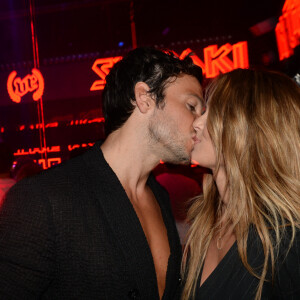 Exclusif - Caroline Receveur et son fiancé Hugo Philip au VIP Room à Saint-Tropez. Le 10 août 2018 © Rachid Bellak / Bestimage