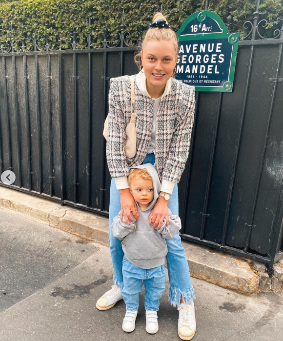 Mathilde Receveur, la soeur de Caroline, en promenade avec son neveu Marlon - Instagram, 10 juillet 2020