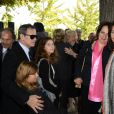Francis Huster, Cristiana Reali et leurs filles Elisa et Toscane - Obsèques du Docteur Pierre Huth au cimetière de Nogent sur Marne. Le 30 août 2013.