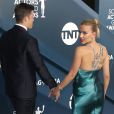 Scarlett Johansson et son fiancé Colin Jost - 26ème cérémonie annuelle des "Screen Actors Guild Awards" ("SAG Awards") au "Shrine Auditorium" à Los Angeles, le 19 janvier 2020.