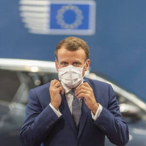 Emmanuel Macron, Président de la République française - Réunion du Conseil européen sur le prochain budget à long terme de l'UE et sur le plan de relance en reponse à la crise de l'épidémie de Coronavirus (COVID-19). Bruxelles, le 17 juillet 2020. Les participants portent des masques. © Imago / Panoramic / Bestimage