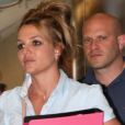 Britney Spears et son frere Bryan a l'aeroport de la Nouvelle-Orleans apres avoir passe le weekend en famille, le 1er avril 2013.