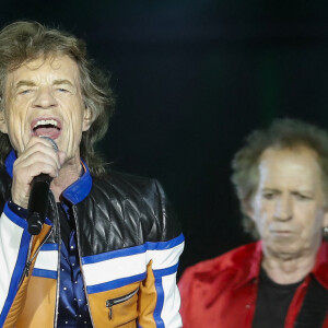 Mick Jagger, Keith Richards et les Rolling Stones en concert à Chicago en juin 2019.
