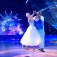 Basile Boli et Katrina Patchett sur un Foxtrot - Danse avec les stars 9 - TF1