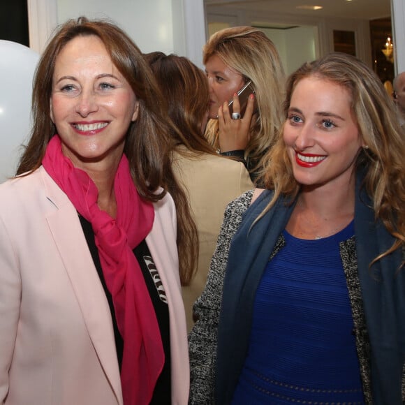 Exclusif - Ségolène Royal et sa fille Flora à la boutique Christian Dior de l'avenue Montaigne à Paris le 14 septembre 2017 lors des Vendanges organisées par le Comité Montaigne. © Denis Guignebourg/Bestimage