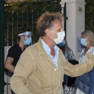 Exclusif - Charles Berling, Bernard Murat présent pour voir François-Xavier Demaison et François Berléand dans la pièce "Par le Bout du Nez" lors du Festival de Ramatuelle, le 2 août 2020. © Cyril Bruneau / Festival de Ramatuelle / Bestimage