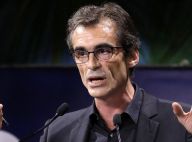 Raphaël Enthoven : Gifles quotidiennes, brutalité... il dénonce son beau-père