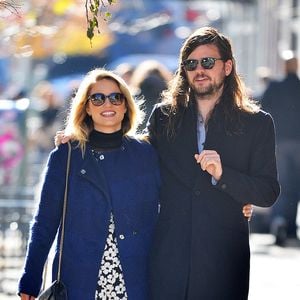 Dianna Agron et son petit-ami Winston Marshall se promènent en amoureux à New York, le 22 novembre 2015.