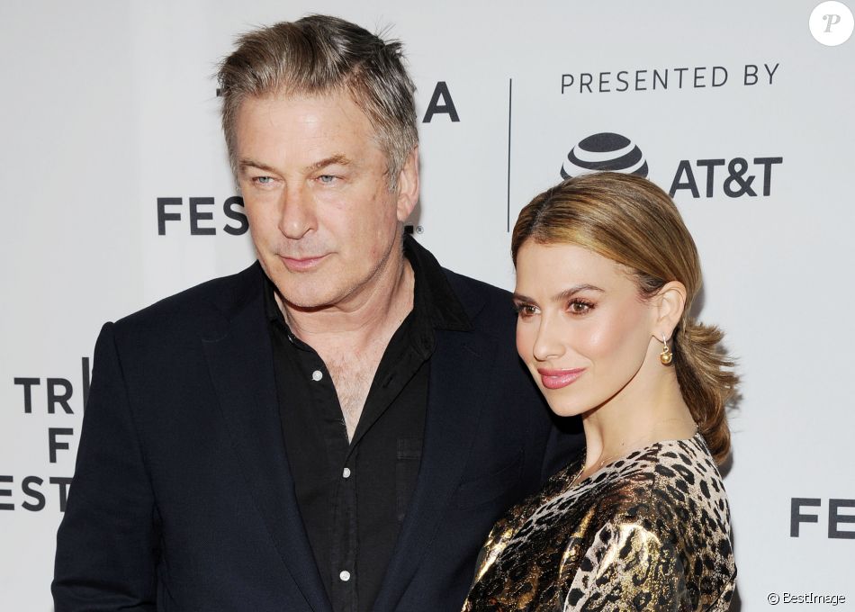 Alec Baldwin et sa femme Hilaria à la première de Framing ...