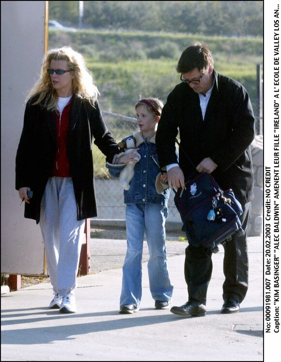 Kim Basinger et Alec Baldwin amènent leur fille ireland à l'école de Valley, Los Angeles. @Fame Pictures / BestImage
