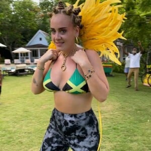 Adele rend hommage au festival de Notting Hill, à Londres, sur Instagram. Août 2020
