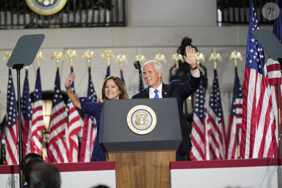 Mike et Karen Pence - Donald Trump accepte officiellement l'investiture de son parti pour les prochaines élections lors du dernier jour de la Convention nationale républicaine à Washington, le 27 août 2020.