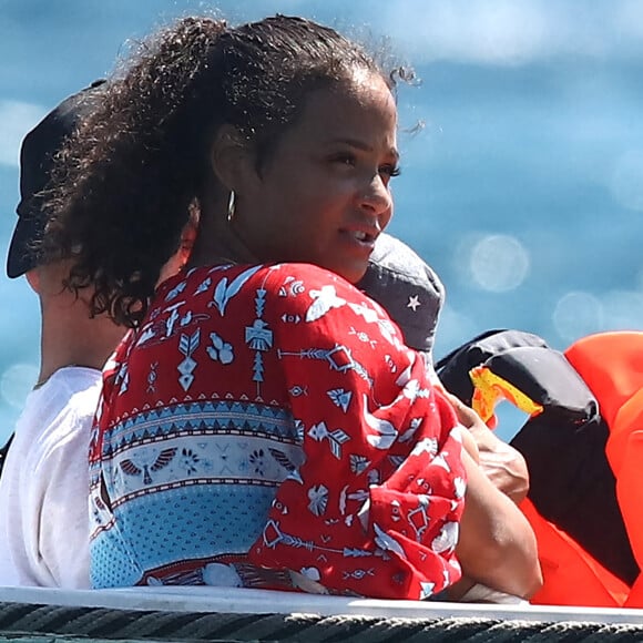 Matt Pokora et sa compagne Christina Milian et leur fils Isaiah sont allés déjeuner avec des amis au restaurant de plage Le Layet au Lavandou le 20 juillet 2020.
