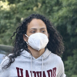 Christina Milian, portant un masque, assiste à une fête d'anniversaire un peu particulière, en voiture, à Los Angeles. Le 15 mai 2020.