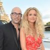 Pascal Obispo et sa femme Julie Hantson - Soirée du 90ème anniversaire de Line Renaud sur le Bateau Potel et Chabot "Pavillon Seine" à Paris. © Coadic Guirec/Bestimage