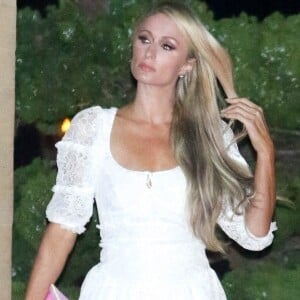 Paris Hilton est allée dîner au restaurant Nobu dans le quartier de Malibu à Los Angeles pendant l'épidémie de coronavirus (Covid-19), le 29 août 2020.