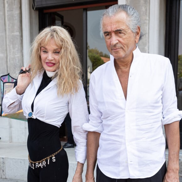 Arielle Dombasle et Bernard Henri-Lévy au Festival du Film de Venise début septembre 2020. 