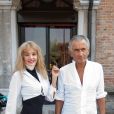   Arielle Dombasle et Bernard Henri-Lévy au Festival du Film de Venise le 6 septembre 2020.   