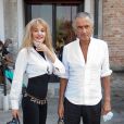   Arielle Dombasle et Bernard Henri-Lévy au Festival du Film de Venise le 6 septembre 2020.   