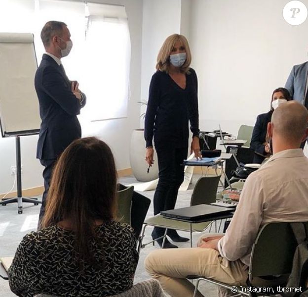 Brigitte Macron a fait sa rentrée à Clichy-sous-Bois, dans l'une des écoles LIVE, association qu'elle préside.