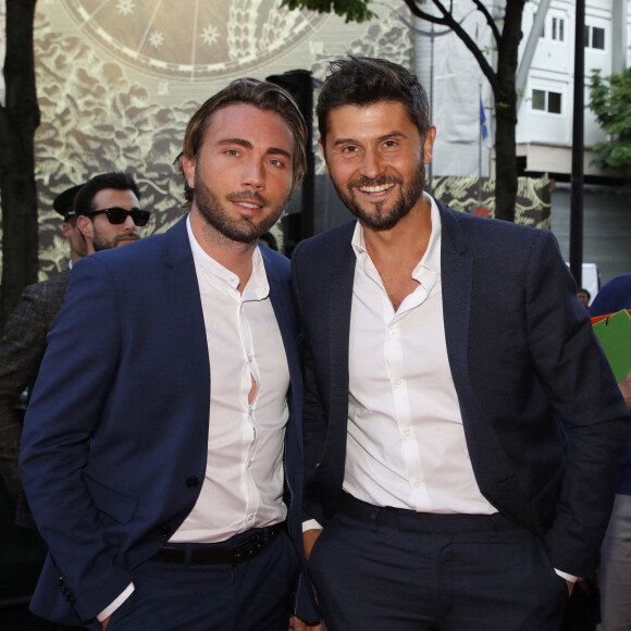Christophe Beaugrand et son mari Ghislain Gerin aux arrivées de la 10ème édition du "Global Gift Gala" à l'hôtel Four Seasons George V à Paris, le 3 juin 2019. © Denis Guignebourg/Bestimage 