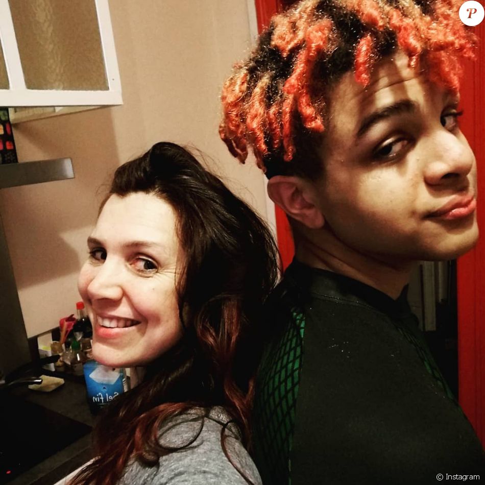 Anne Alassane Et Son Nouveau Compagnon 2021 Anne Alassane et son fils Victor, le 4 mai 2020 - Purepeople