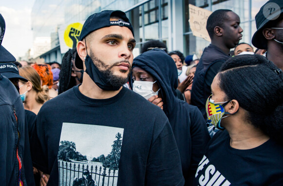 Layvin Kurzawa - People à la manifestation de soutien à Adama Traoré devant le tribunal de Paris le 2 juin 2020. © Cyril Moreau / Bestimage 