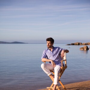 Agustín Galiana, photo promotionnelle de son album "Plein soleil". 2020.
