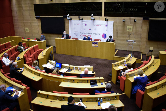 Didier Raoult - Audition au Sénat pour la commission d'enquête sénatoriale " pour l'évaluation des politiques publiques face aux grandes pandémies à la lumière de la crise sanitaire de la covid-19 et de sa gestion " à Paris, le 15 septembre 2020. © Federico Pestellini / Panoramic / Bestimage
